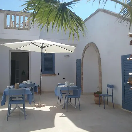 Li Curti Bed & Breakfast