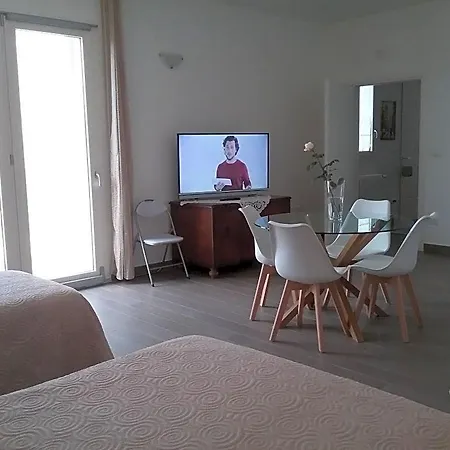 Alojamento de Acomodação e Pequeno-almoço Li Curti