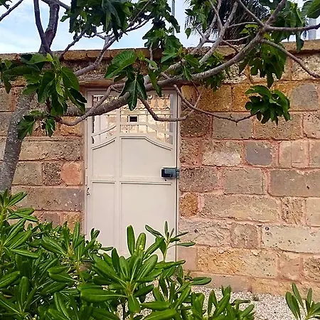 Alojamento de Acomodação e Pequeno-almoço Li Curti Melissano