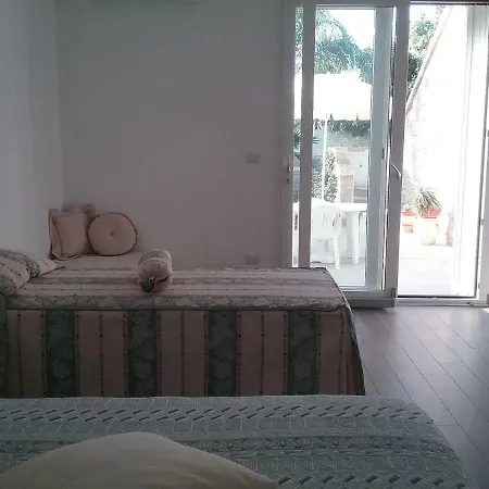 Li Curti Bed and Breakfast