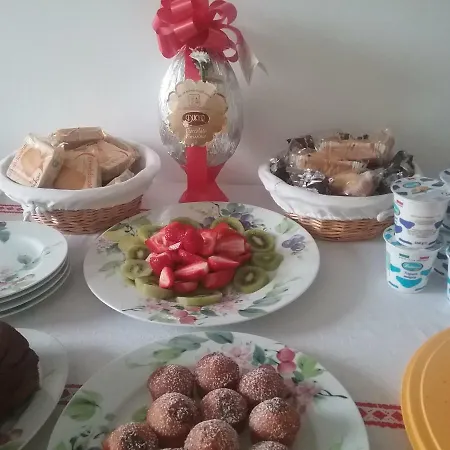 Li Curti Bed and Breakfast 3*