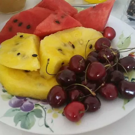 Alojamento de Acomodação e Pequeno-almoço Li Curti 3*